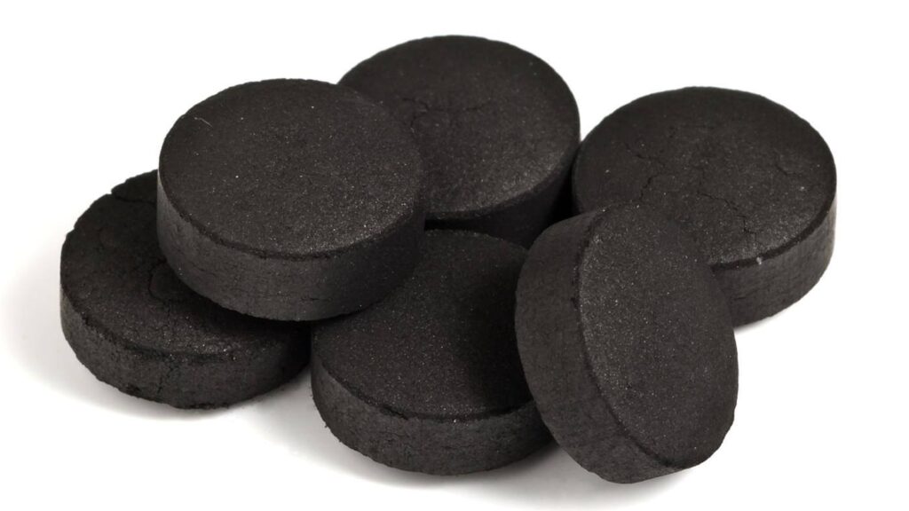 Janella's Cleanse Week: CHARCOAL. 5 charcoal tabs