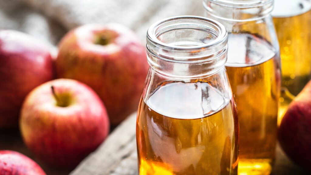 Health benefits of ACV 2 apple juice apples beverage 1243489