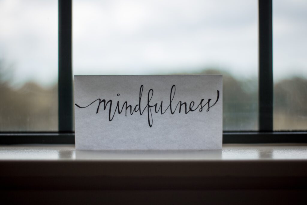 Mindful Eating - Reduce Stress 6 lesly juarez 307974 unsplash