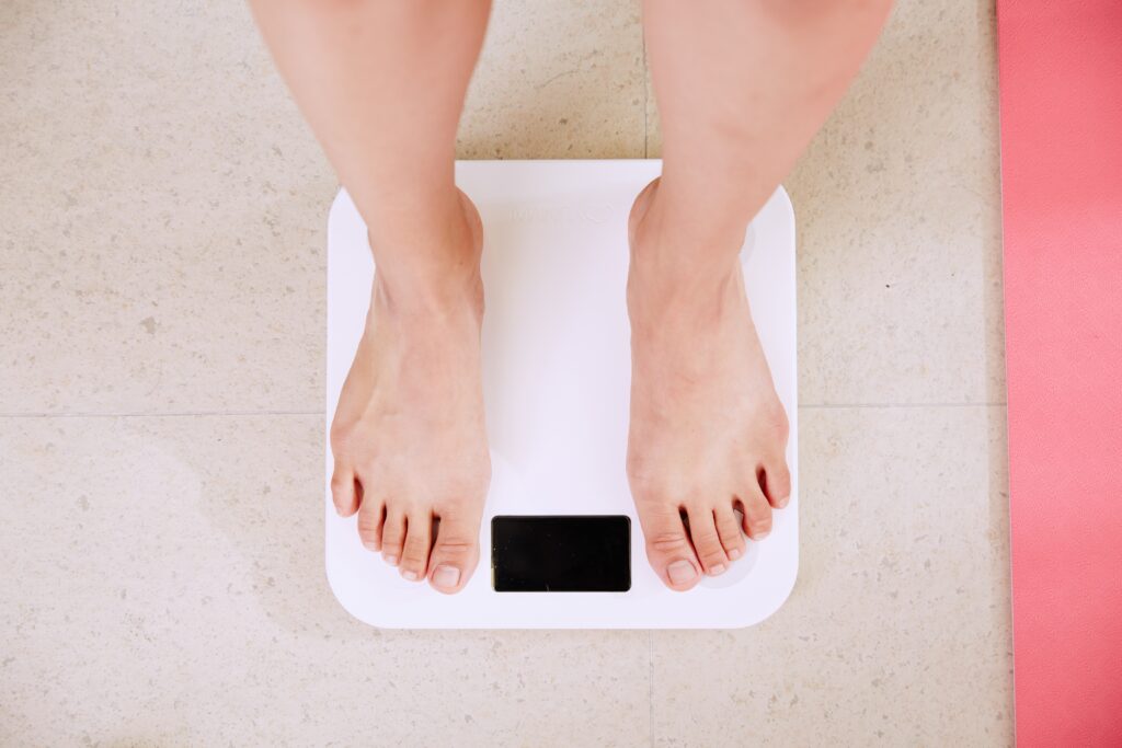 Over active thyroid + weight loss = not healthy 7 graves disease weighing scales